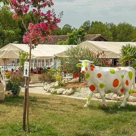 3 Etoiles - Piscine - Ccbg0hb Kemping Garganvillar